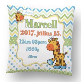 Zsiráfos Megérkeztem párna születési adatokkal