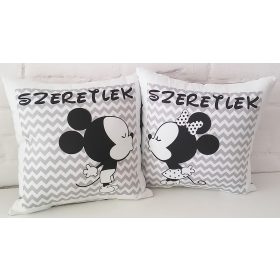 Páros párna FEKETE-FEHÉR "PUSZI" :)