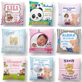 A babaszobába egyedi tervezésű Megérkeztem párna